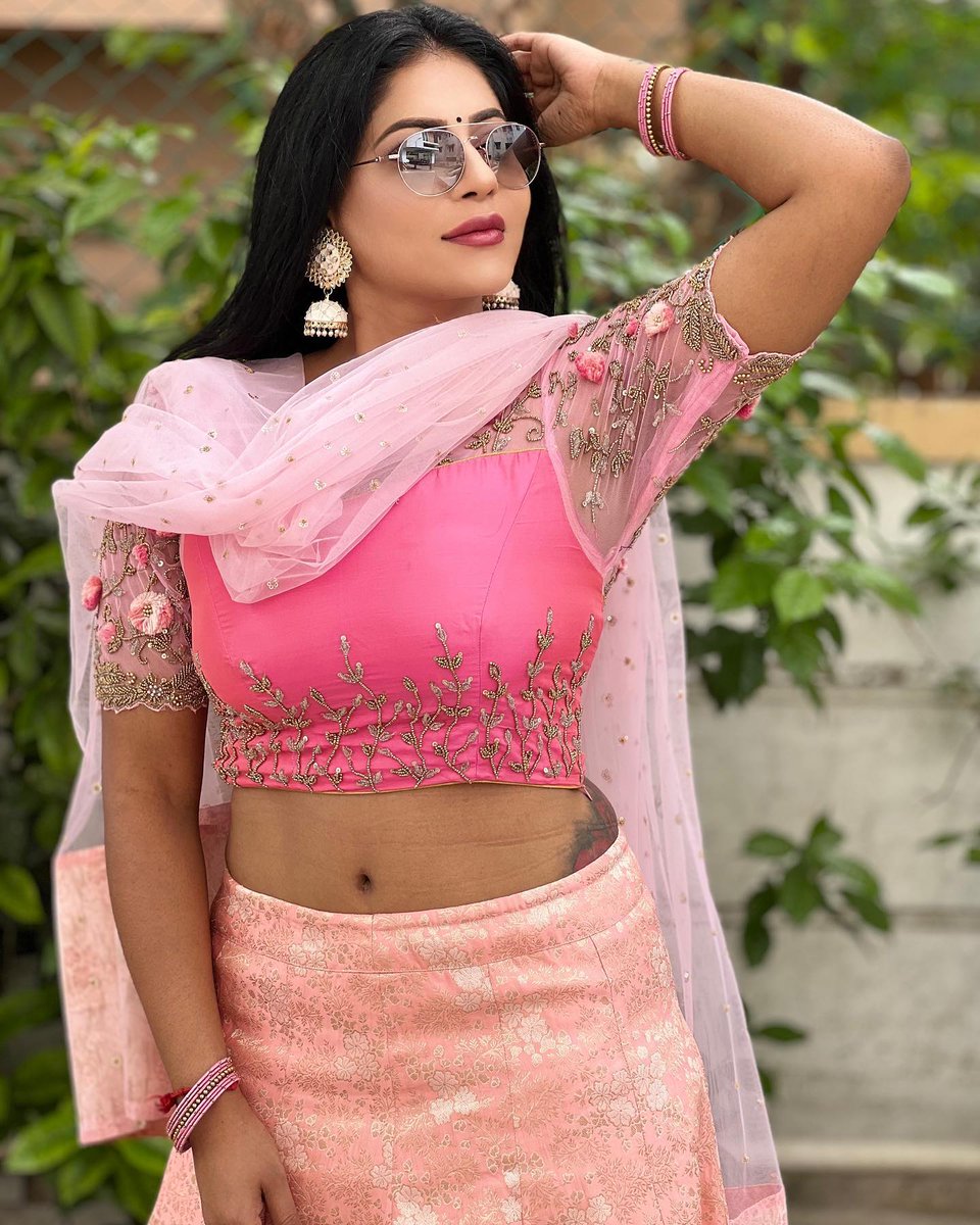 Movieupdates69's tweet photo. Looking Gorgeous @reshupasupuleti ❣️😘
#ReshmaPasupeleti #reshma #reshmapasupulati https://t.co/gdAec6NzQD
