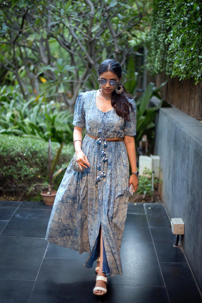 Sandy_kitty_'s tweet photo. Her walking styleeee 🤙🏻💥

#WeLoveKeerthySuresh 
#KeerthySuresh || @KeerthyOfficial https://t.co/kolEJSWYzN
