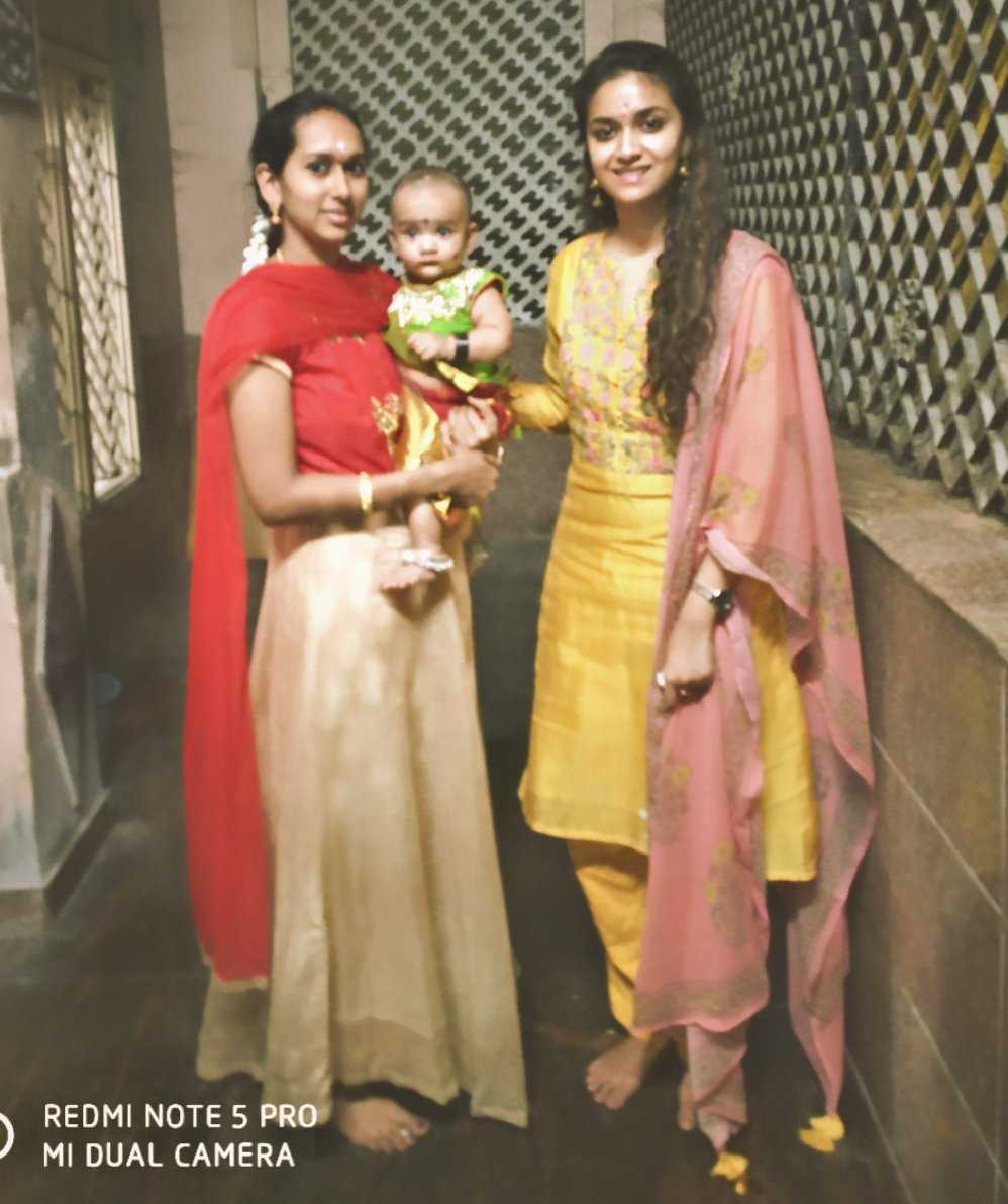 Sandy_kitty_'s tweet photo. Look at her man ❤🥺

#WeLoveKeerthySuresh 
#KeerthySuresh || @KeerthyOfficial https://t.co/FPJEZM32t5