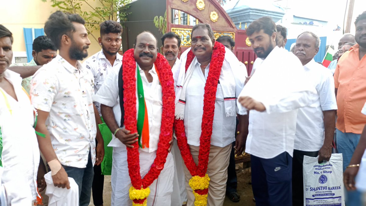 ATheerthy's tweet photo. சென்னை மாநகராட்சி 22 வது வட்ட மதசார்பற்ற முற்போக்கு கூட்டணியின் வேட்பாளராகிய நான் சின்னசேக்காடு பல்ஜிபாலயம் பெருமாள் கோயில்  தெரு பகுதி  குடியிருப்பில் வீடு வீடாக  சென்று கை சின்னத்திற்கு வாக்கு சேகரித்தேன்.@INCTamilNadu
@msdiraviam  @arivalayam https://t.co/yvDmFwIMxR
