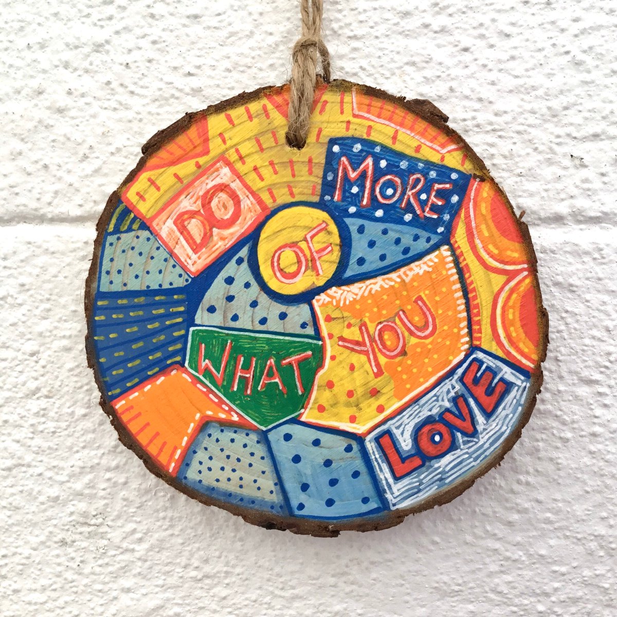 buck_lj's tweet photo. Do More Of What You Love, Wood Slice, Positive Quote, Colourful Decor, Mindful Gift, Wall Art, Home Office, Best Friend, Wanderlust Gifts https://t.co/vXGROnxNGa #Etsy #Slumbermonkey #ColourfulDecor https://t.co/crmeU2NFwR