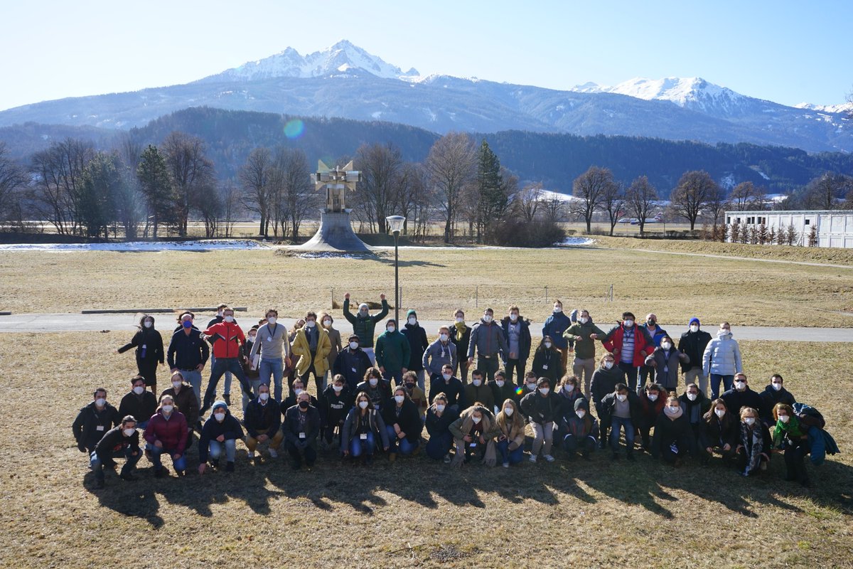 FerlainoGroup's tweet image. Our Winter school on #ultracold Atoms at Innsbruck @iqoqi @uniinnsbruck! It really happened 🤞 So crazy awesome to be in 3D again, Thanks to everyone who contributed to make the event so special! More than 150 participants divided into 2 groups, great lecturers, and a lot of fun