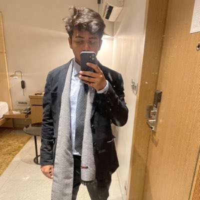 Rishabdg's tweet photo. #NewProfilePic https://t.co/SCFJVtPSY5