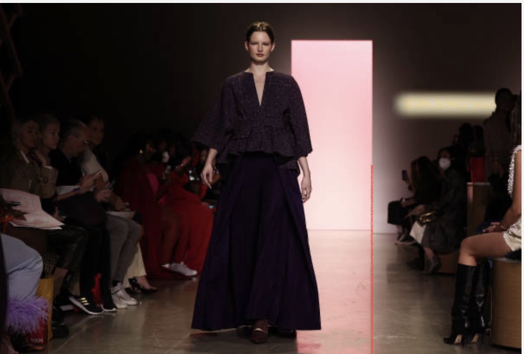 dteasdale's tweet photo. This just happened. Current face of @cueclothing and #aussiebeauty #madisonfanshawe walks #NYFW22 for @sonjungwan !! #beautyis #imgmodels https://t.co/k17YRpw93a