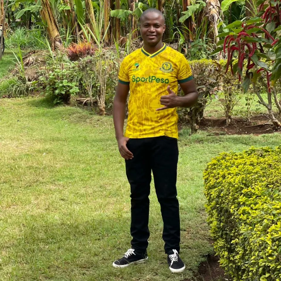 JamesMaruwa's tweet photo. Thank You Lord for everything, Thank you for everyone who has been part of my life in one way or another; my parents,my siblings,my friends and my colleagues to mention few. STAY BLESSED🙏
HAPPY BIRTHDAY TO ME. +1Year🥂🎂🙏
#TrustTheProcess💪
#GodisStillinControl🙏 https://t.co/IqzLsD0Hf2