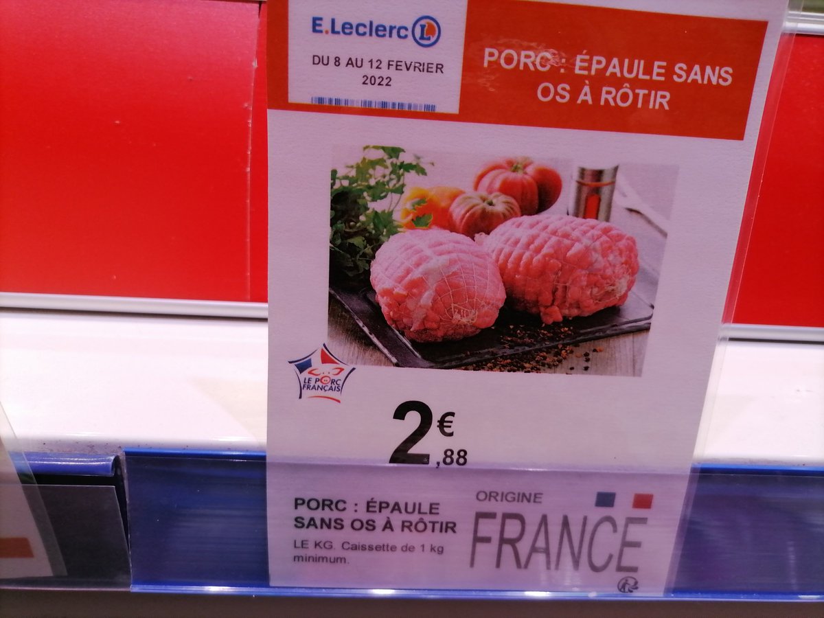 MarieViargues's tweet photo. 1 roti de porc a 2,88 € ça fait 1,5 litre de gaz oil
1 litre de gaz oil ça fait 3 briques de lait à 0,56€
Pourtant la consommation de carburant ne fait qu'augmenter.
À l'heure des départs en vacances on n'est plus à une incohérence près.
mangez pas cher c'est nous qui payons https://t.co/XGp8YqvOuO