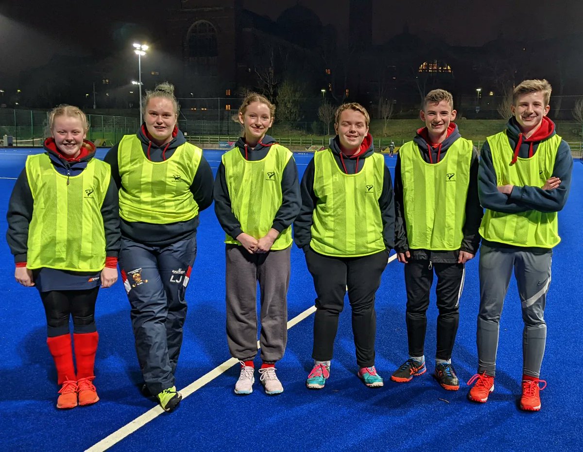 It was an amazing experience for these 6 <a href="/wolveshockey/">WATs Hockey Club</a> players last night who attended their 1st ball patrol training. This is the start of their journey to hopefully ball patrol <a href="/birminghamcg22/">Birmingham 2022</a> 🤞

Great game between <a href="/HarborneHC/">Harborne Hockey Club</a> and <a href="/Bedfordhc/">Bedford Hockey Club</a> 👏