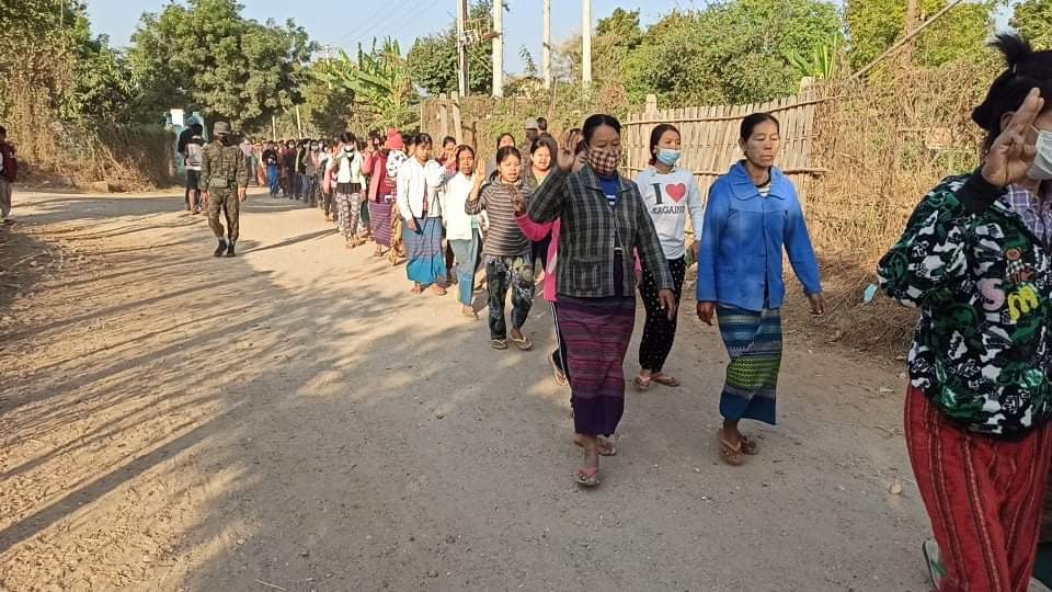 TTFR__Myanmar's tweet photo. Anti-coup revolutionary strike in Sagaing's Yinmabin Twp, Sonechaung Vlg as usual. 🪧  #2022Feb13Coup #Australia_StopFutureFund #WhatsHappeningInMyanmar https://t.co/vdhUpMK0B8