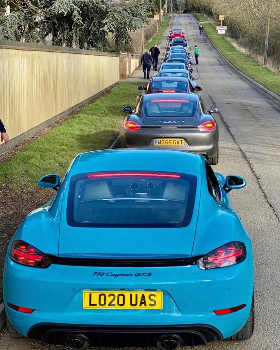 Porsche_TIPECSC's tweet photo. A Saturday morning run to The Waterside Cafe in Benson yesterday for the #tipec South Central region. A great turn out 👏🏻
#cayman #boxster #macan #718 #flatsix #roadtrip #carclub #tipec #theindependentporscheenthusiastsclub #carsofinstagram #tipecsouthcentral #getoutanddrive https://t.co/ep33WK5AFQ