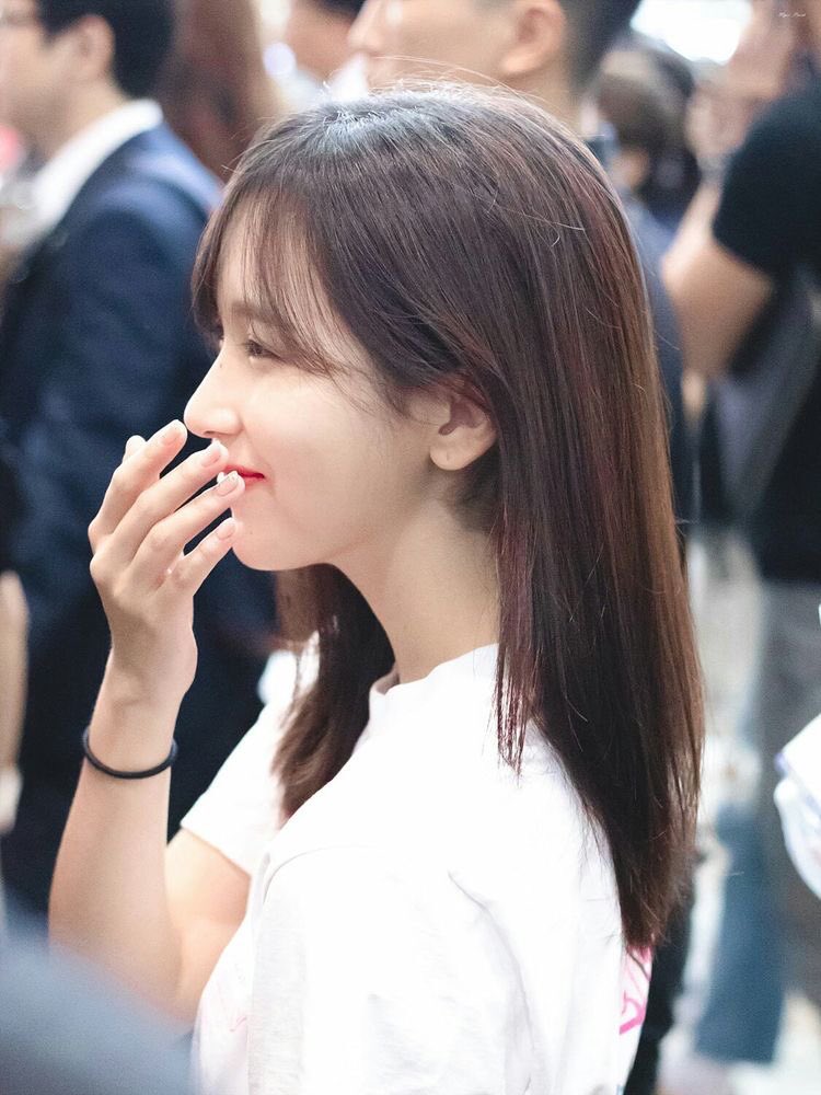 Telurdaldal's tweet photo. Mihyun short au // Valentine 🐧🦅

"Valentine bukan budaya kita" https://t.co/iFe7tqQ597