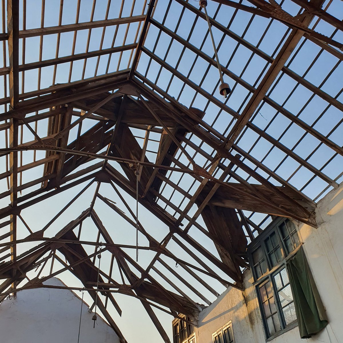HSakurey's tweet photo. This is pathetic. While we were studying, the roof tiles were repaired many times. But never in this manner. This time it seems something horrible. I doubt this is really the repair work! First the playground ground and now the school. The greed of a few people looting the glory. https://t.co/otwVH6oml6