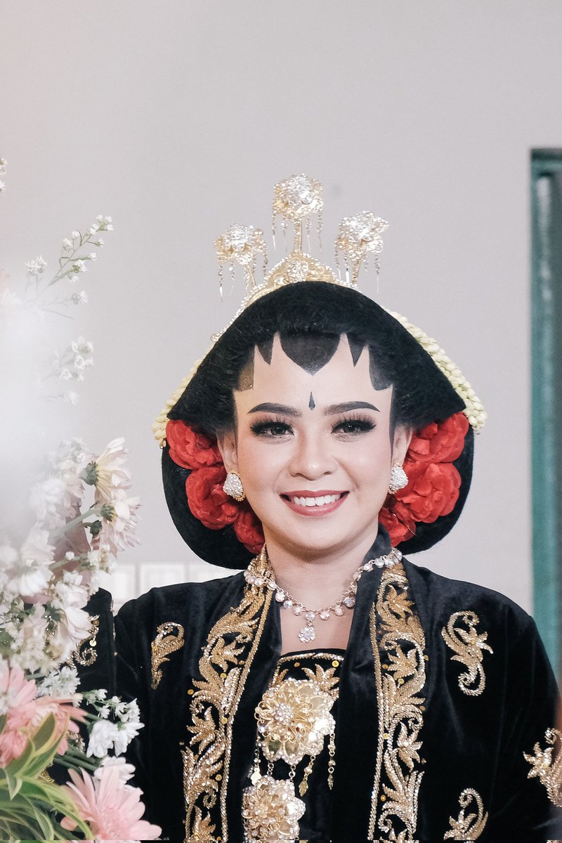 pujapro's tweet photo. Ingga ❤️ Bagus Wedding 30/12/2021 at Muntilan
.
#makeupartistmagelang #periasmagelang #muamagelang #muamuntilan #makeupartistmuntilan #periasmuntilan #weddingplannermuntilan #pujamuamagelang #paketpernikahanmuntilan #weddingplannermagelang #paketpernikahanmagelang https://t.co/gtT0BrbG88