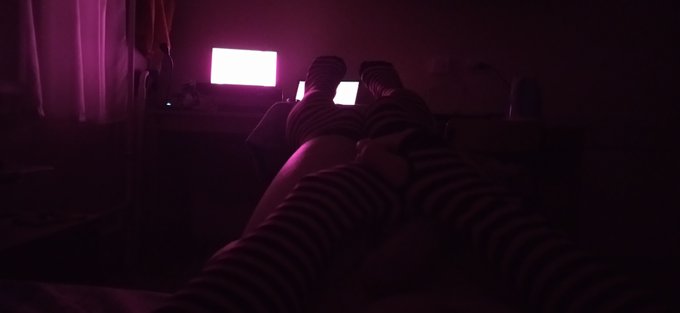 1 pic. Cozy room... And I have some board games if you come over.
#Femboy #Legs #Gay #Cute https://t