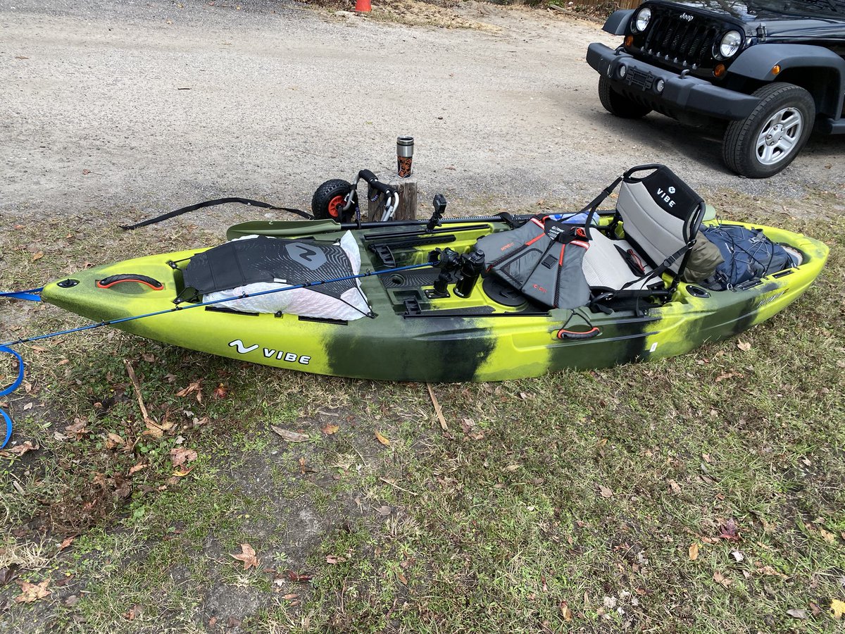 Bravo at #hbcoutdoors cuts thru lakes and rivers in his #vibekayaks Yellowfin 120 loving it’s spacing and weight capacities #kayak #getoutdoors