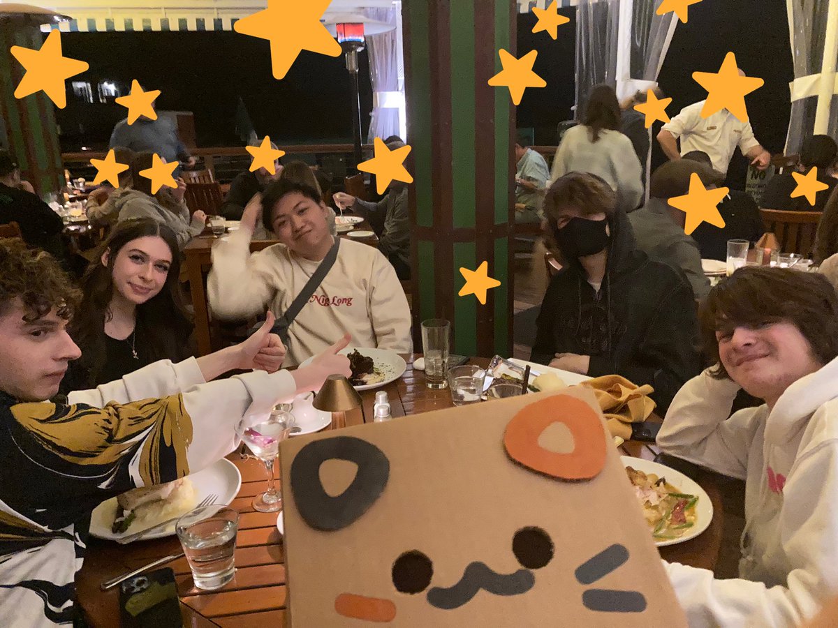 cuptoast's tweet photo. it was so fun today! i cover the people with stars because it would be rude to post without permission https://t.co/BrNGXKvfAF