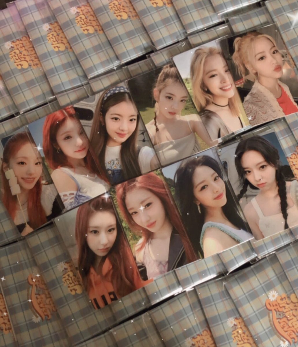 apartofthings's tweet photo. itzy best friends goods 🧸💘

น้องๆมาถึงเราเรียบร้อยแล้วนะคะ trading card น้องๆบางใบจะมีรอยขนแมวนะคะ เปนรอยมาจากซองเลยคั้บ🥺 เดียวมาแจ้งโอนค่าส่ง / มัดจำที่เหลืออีกทีนะคะ🤍🤍

 #aptxupdated https://t.co/xnkWwuf2zx