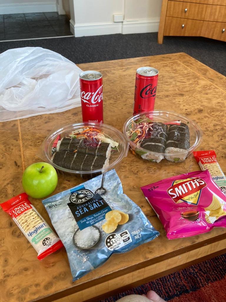 My friends sister had to quarantine on returning to Australia after being in UK for a funeral. She is 7 months pregnant. Look what her daily meal was in hotel! Now pls tell me which is more dangerous!! Commercial foods or COVID