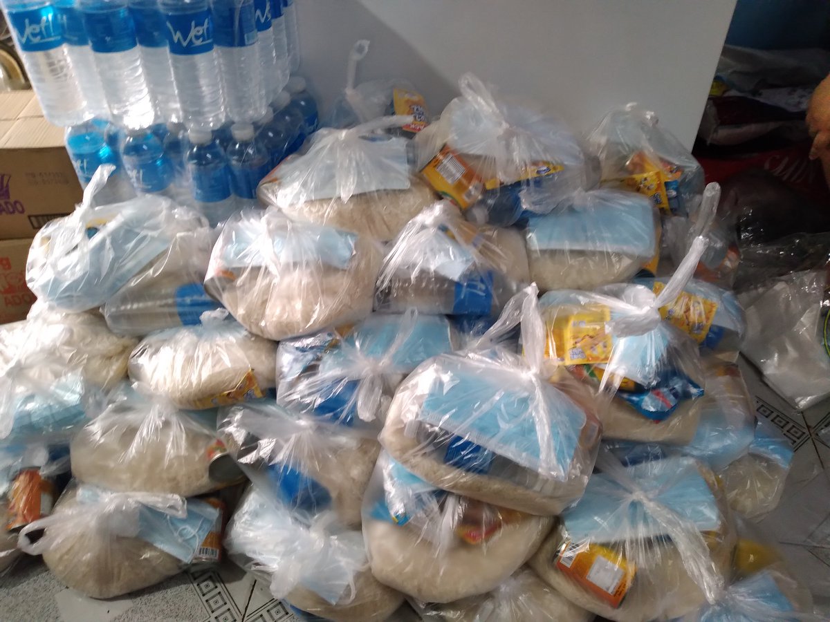 baroa_april's tweet photo. In behalf of the people of Cavite City, thank you XQK community for your help. 

We have also accumulated donations from our XUMM family who supports XQK since day one.❤❤ https://t.co/QpA6O1PSNq