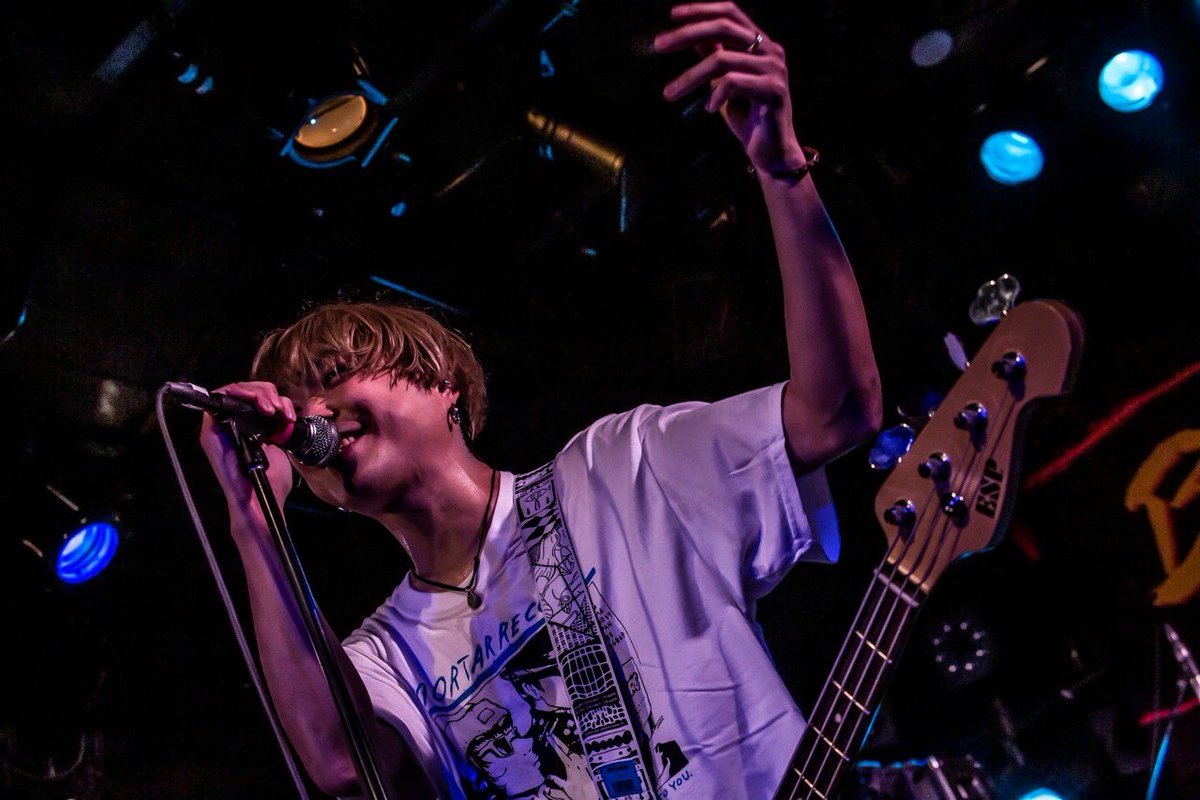 Ba_Vo_YUJI's tweet photo. 2/11(金)熊谷HEAVEN'S ROCK VJ-1
“Back To Basics TOUR”
photo by @HayachiNne
#backtobasics
#backtobasicstour
#heysmith
#SHADOWS https://t.co/7Karh7XOyf