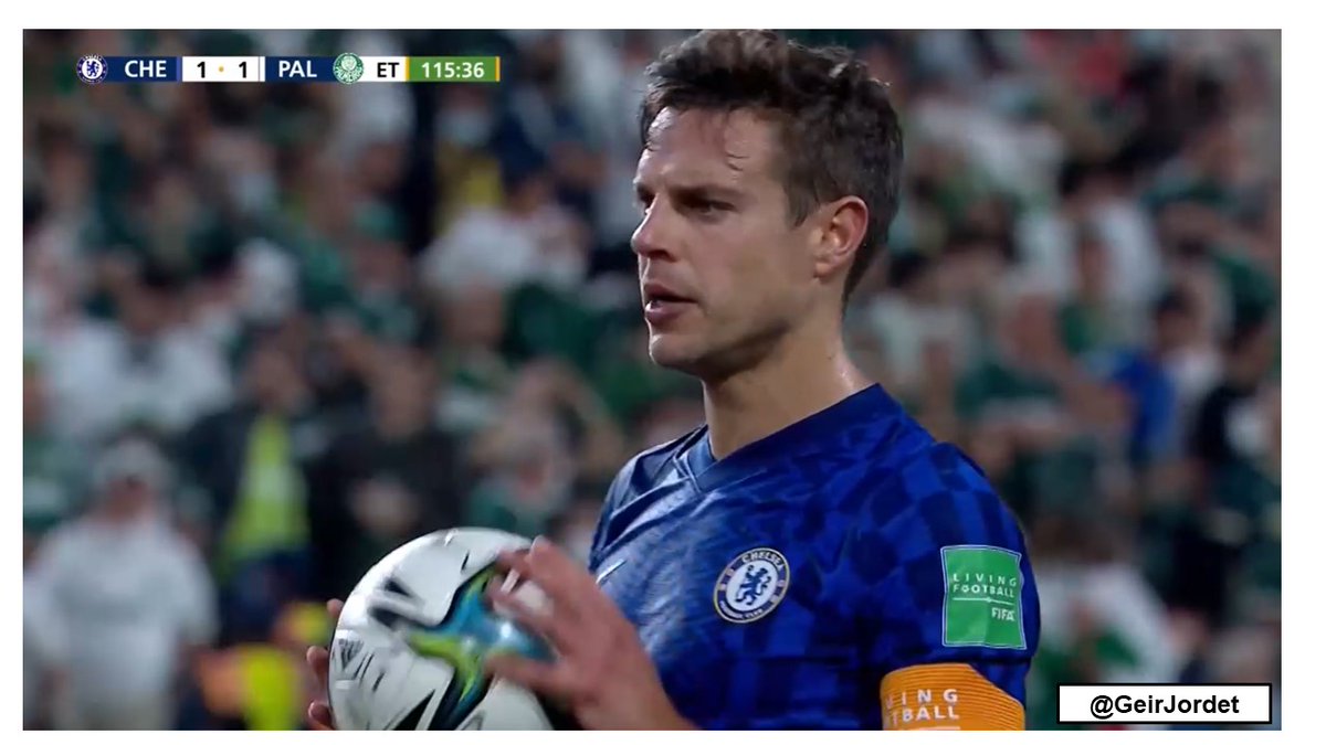 A penalty kick is a team performance! For Chelsea's decisive penalty last night, Azpilicueta acted as decoy for Palmeira's mind games, while the real penalty taker, Havertz, quietly prepared his kick in the periphery. Then a last-second switch. How did they do it? And why? 1/9
