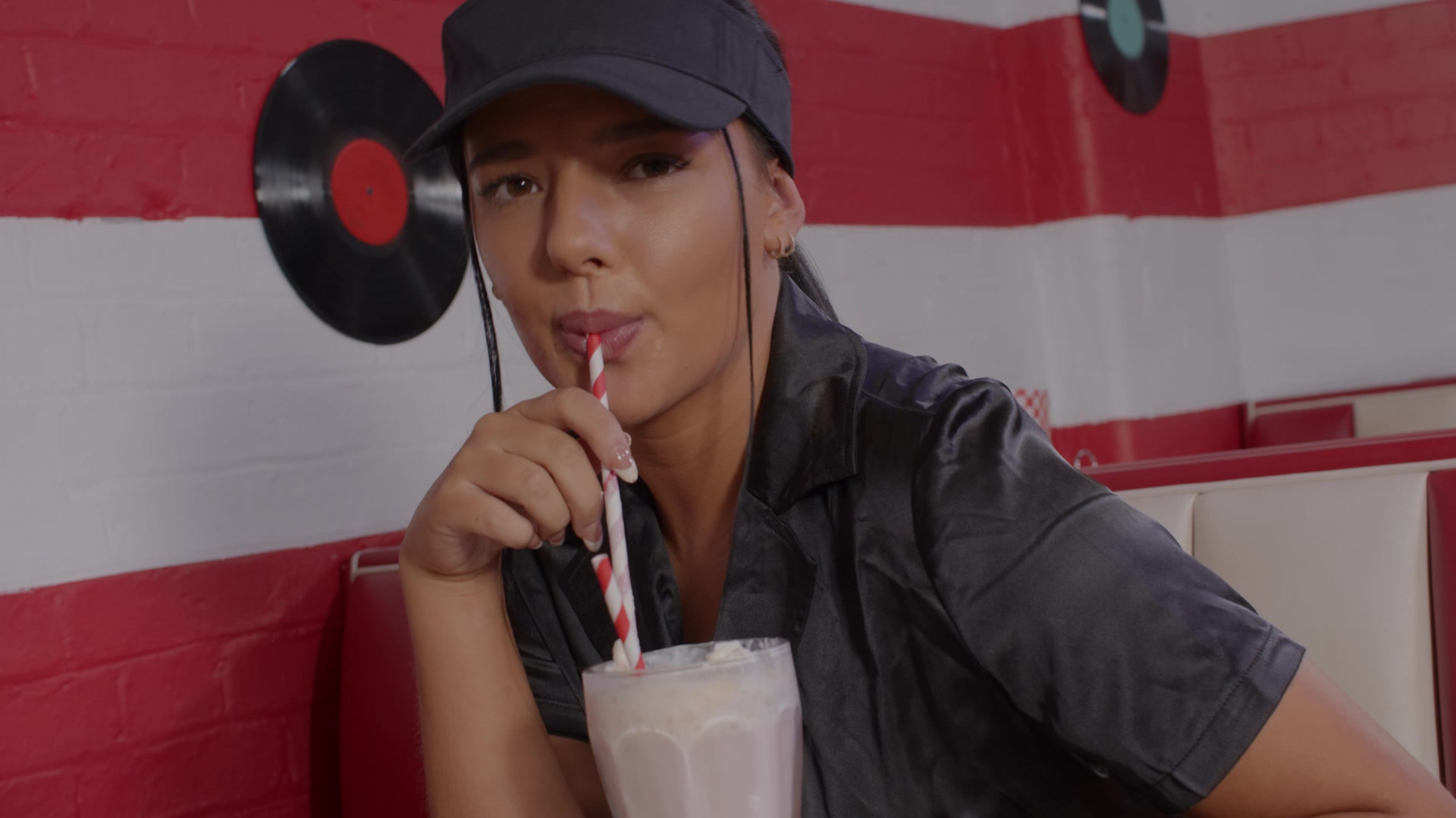 TW Pornstars - 1 pic. Brazzers. Twitter. Fast Food Fucking 👉