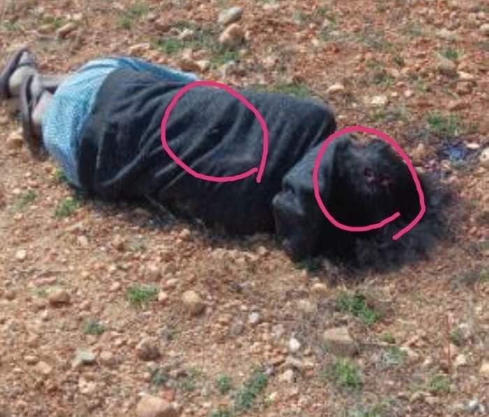 H_EaindraHM's tweet photo. PyuSawHtee group abducted ChanAye from KyaO village, Pauk tsp, Magway division on Feb 11, placed in the position of kneeling down by tying back his hands, then fired their gun closely at his mouth until death. #2022Feb13Coup #WhatsHappeningInMyanmar https://t.co/8C8EAqYrAS