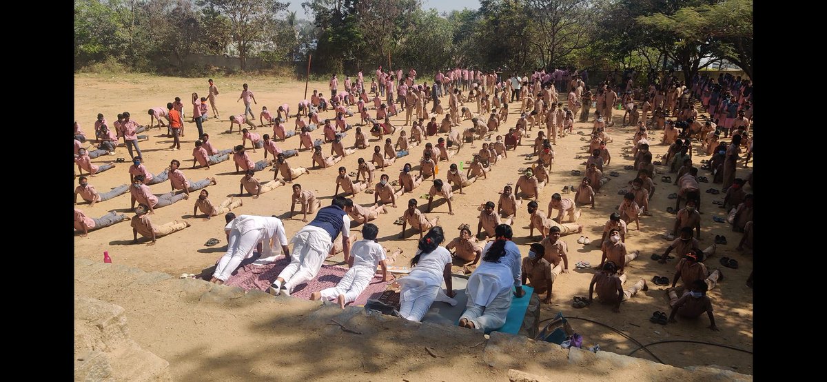 Government High Secondary School, Rai Kota Road, Hosur, Surya Namaskar Practice by Agnihotra Tamil Nadu Youth Yoga Asana Sports Association on the occasion of Swami Dayanand Saraswati's birth anniversary.
#750millionsuryanamaskar 
#75करोड़सूर्यनमस्कार