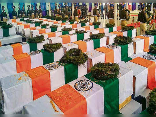 Ajaysanju_pspk's tweet photo. FEB 14  it's  BLACK DAY for india
 #PulwamaAttack https://t.co/4fO84oVUuF