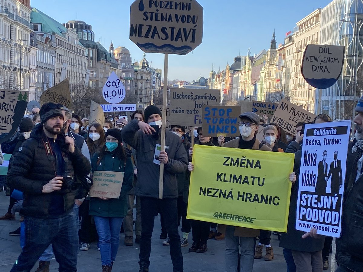 Soc_Sol's tweet photo. Přes 200 lidi právě teď na demonstraci #StopTurow https://t.co/dB97hKYdkZ