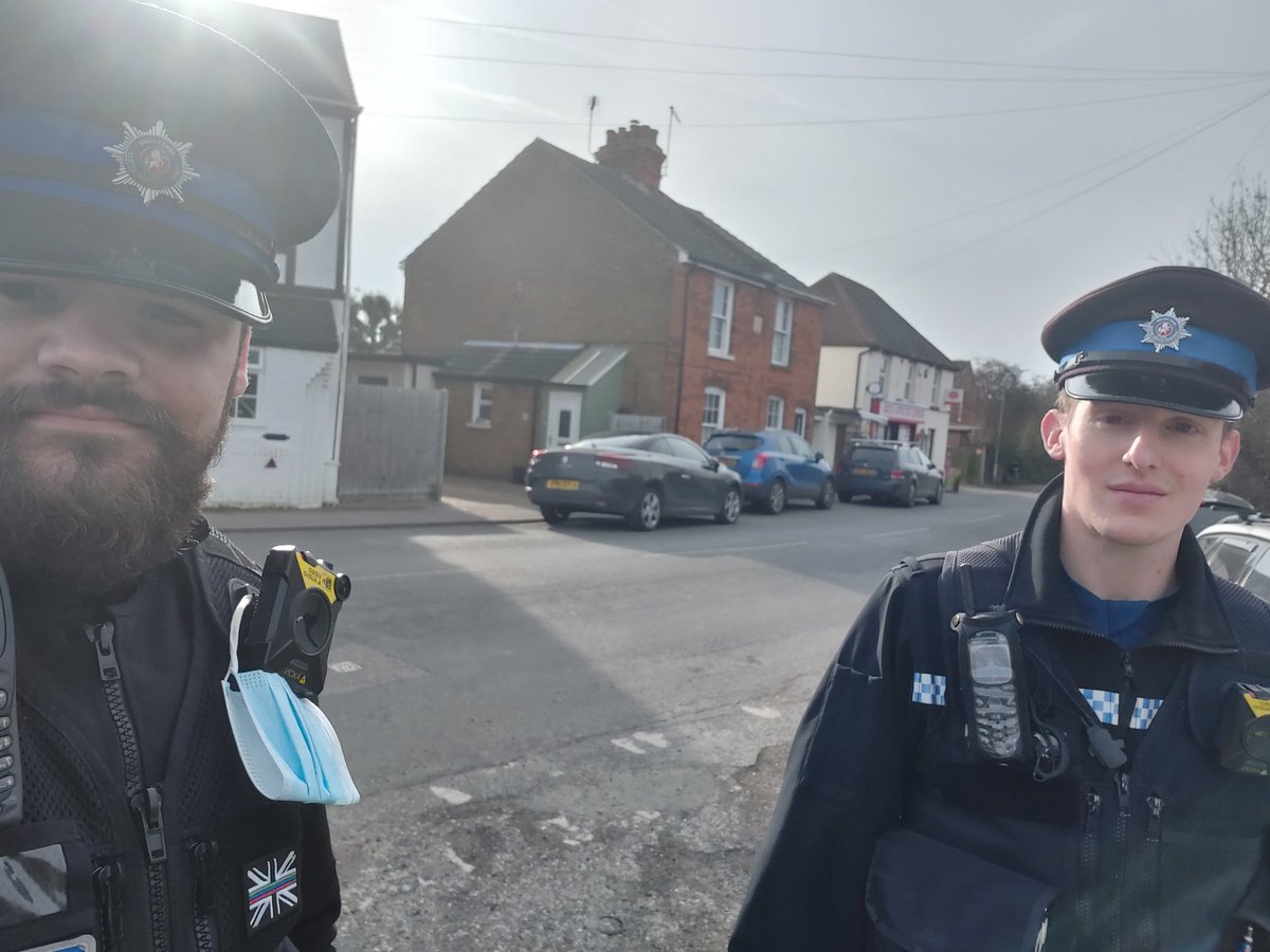 KentPoliceCbury's tweet photo. #PCSOs have been out on foot patrol today in the #Broomfield area of #HerneBay offering reassurance to local residents after an earlier incident. LS
#KeepingHerneBaySafe #CommunityPolicing #StaySafe #LocalPCSO #Community https://t.co/D0M9HHXdkW