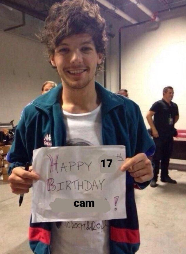 CHAiNxLT's tweet photo. activo solo para felicitar a la mejor louaylora reputera que existe, o sea @reptmio FELIZ CUMPLEAÑOS CAM sabes que para mí y para muchas personas más eres muy especial y siempre te vamos a amar demasiado, Taylor y Louis te mandaron cartelito y un pastel para que celebres hoy :D https://t.co/l28yvT04cZ