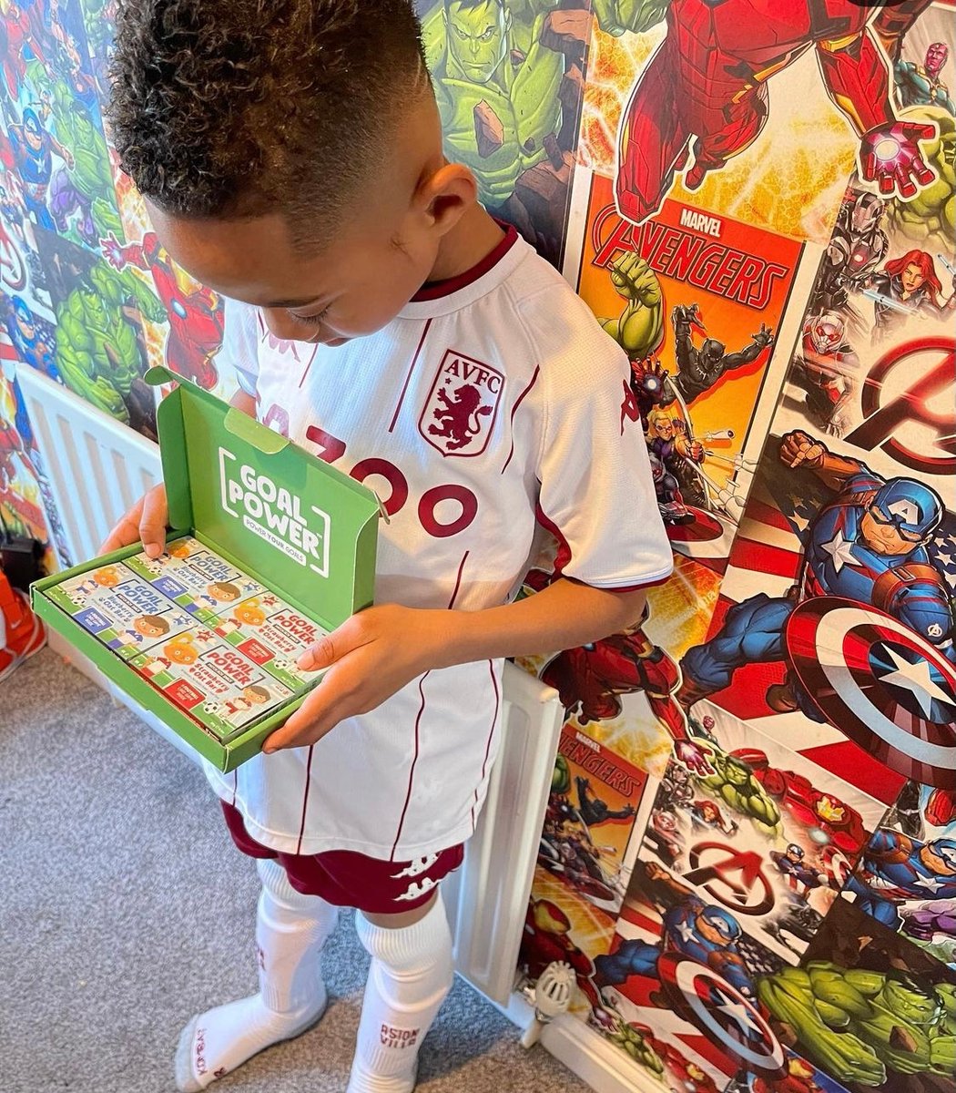 GoalPoweruk's tweet photo. It’s an Away Day! Grab your healthy oat bar to fuel you up before your game! ⚽
#healthysnacking #football #snacks #oatbars #healthyfood #kidssnacking https://t.co/IAHxIlUC7X