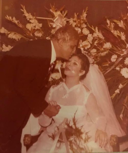 ميريت عمر الحريرى تحتفل بذكرى ميلاده والدها بصور نادرة