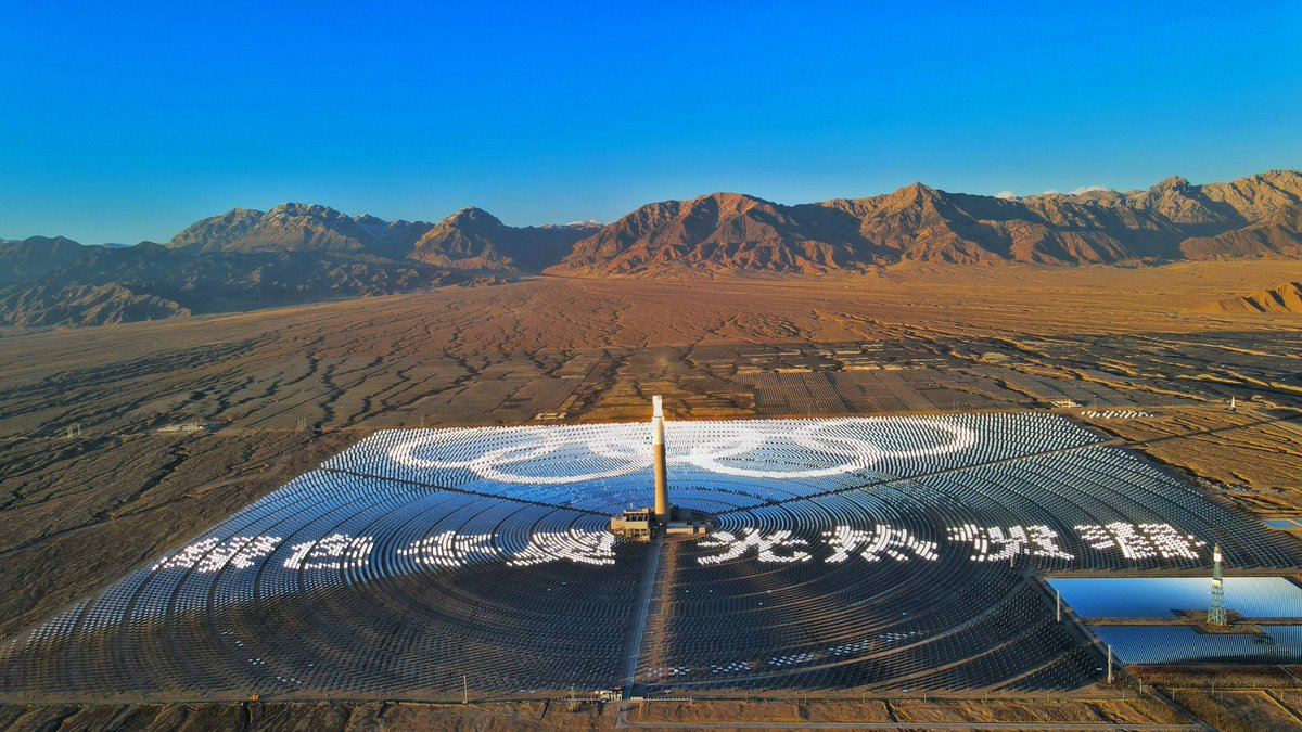 More than 27000 #heliostats of SUPCONSOLAR delingha 50MW CSP plant spell out the Olympic Rings to create an unforgettable #Olympic moment! #CosinSolar cheers Chinese Athletes on! Go China! #TogetherForASharedFuture #Beijing2022