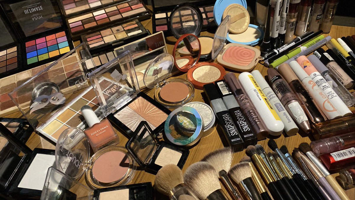 Fırst date dediğim an oda arkadaşlarım: