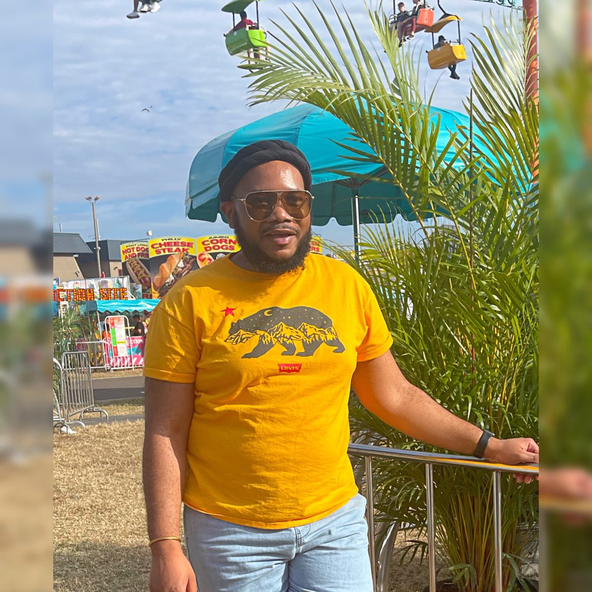 FloridianKing93's tweet photo. Hey Siri play #HappyPapi by #MachelMontano & #TravisWorld
π°π³ππππ₯βΌοΈ https://t.co/aLUKNbYzL5