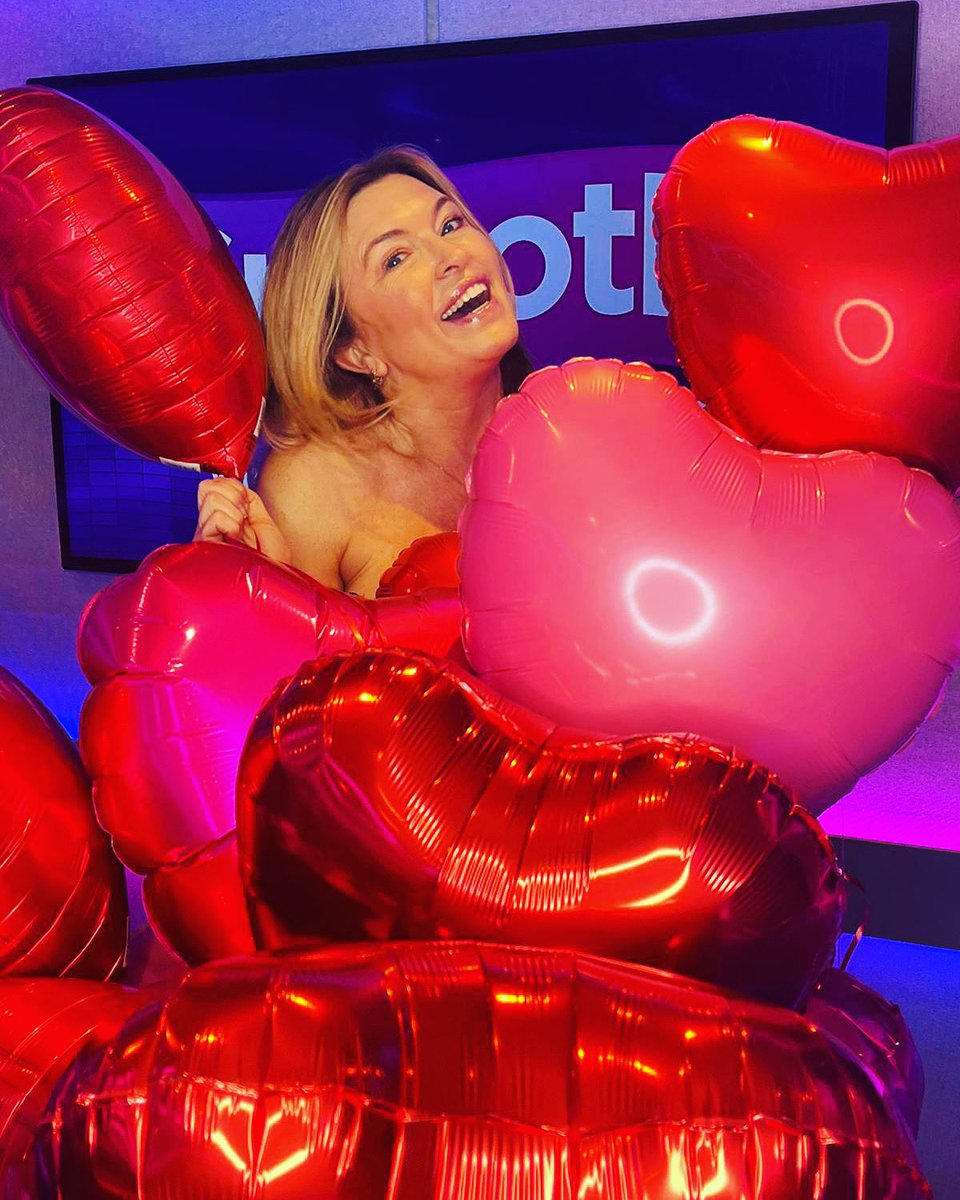 99 Red Balloons and me. Only @SmoothRadio here till 4 💗❤️💗❤️💗💗❤️