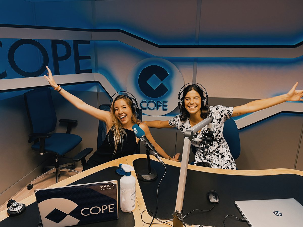 teresaf_garcia's tweet photo. Feliz día🎙💘

#DiaMundialDeLaRadio https://t.co/bOXFyzIzpE
