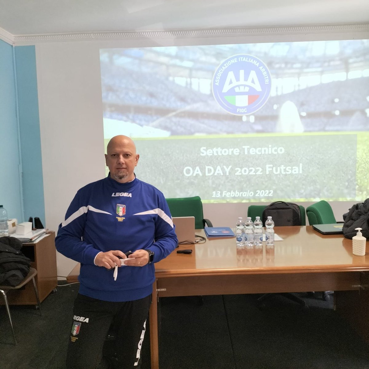 AIA_it's tweet photo. Si sta svolgendo oggi l'OA day di Calcio a Cinque che vede convolti gli #osservatori di #futsal di tutti i Comitati Regionali e Provinciali d'Italia. Quello di oggi apre gli appuntamenti degli OA day che il Settore Tecnico terrà nel mese di febbraio anche per il calcio a 11. https://t.co/QeE8dnhFjZ