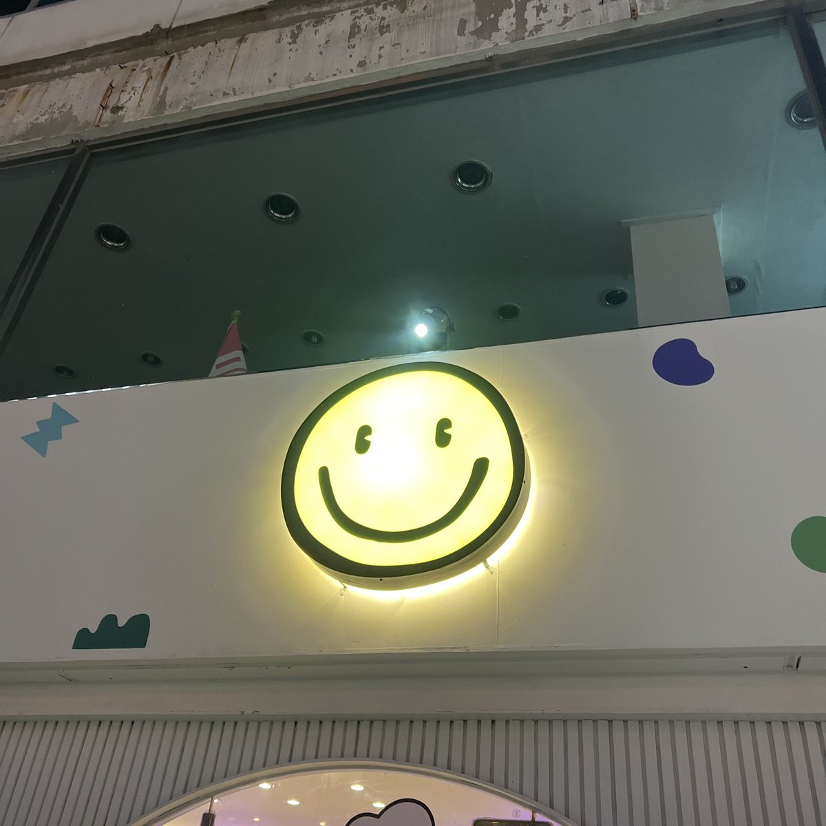 1ee_Jun_Yxxng's tweet photo. 연습 끝나고 밥 먹으러 가는 길. https://t.co/2VM4dvbj6z