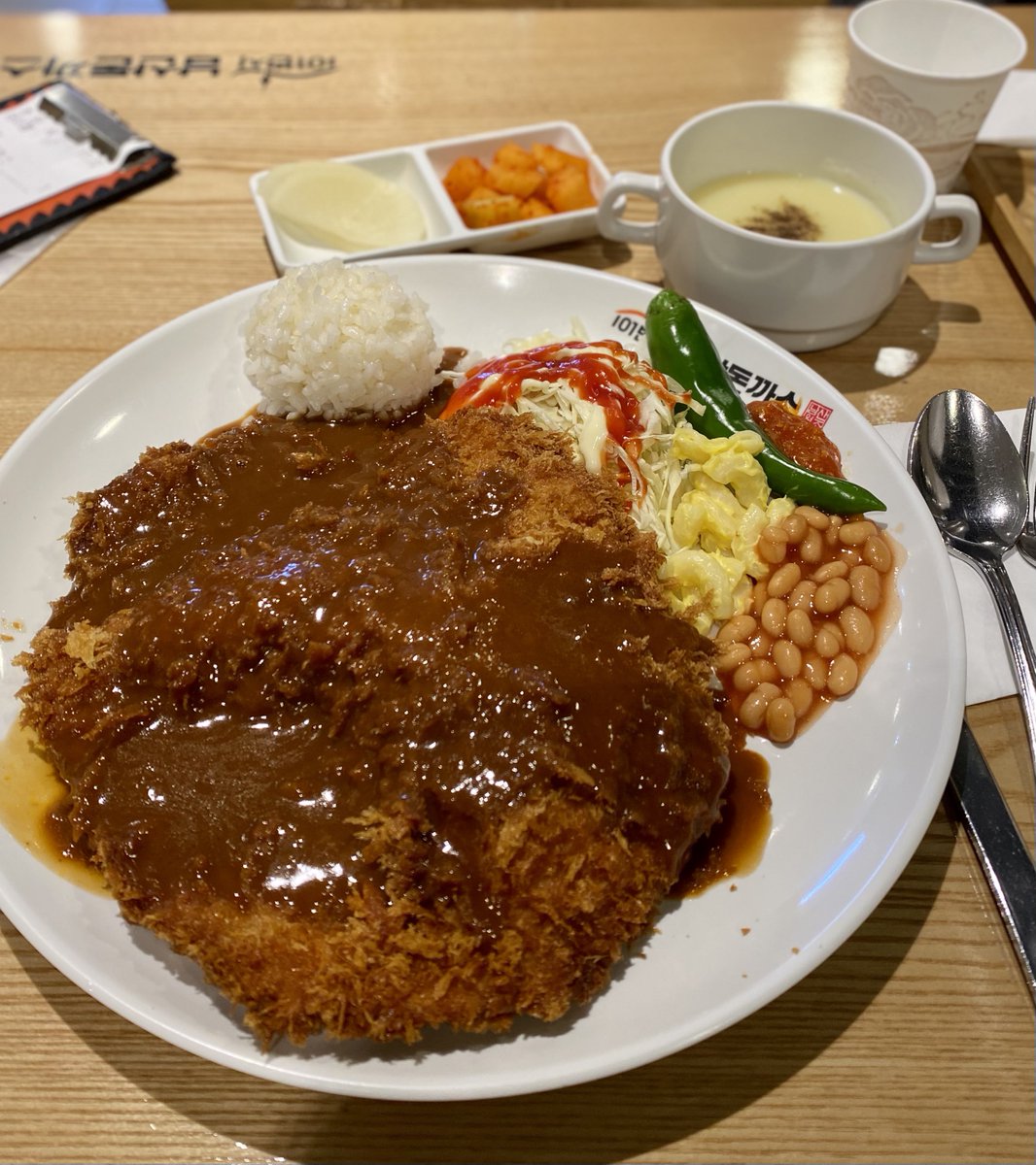 jemangetoujours's tweet photo. 신도림 101번지남산돈까스
남산왕돈까스
디큐브 지하2층 돈까스집 https://t.co/DKftTPyI0Q