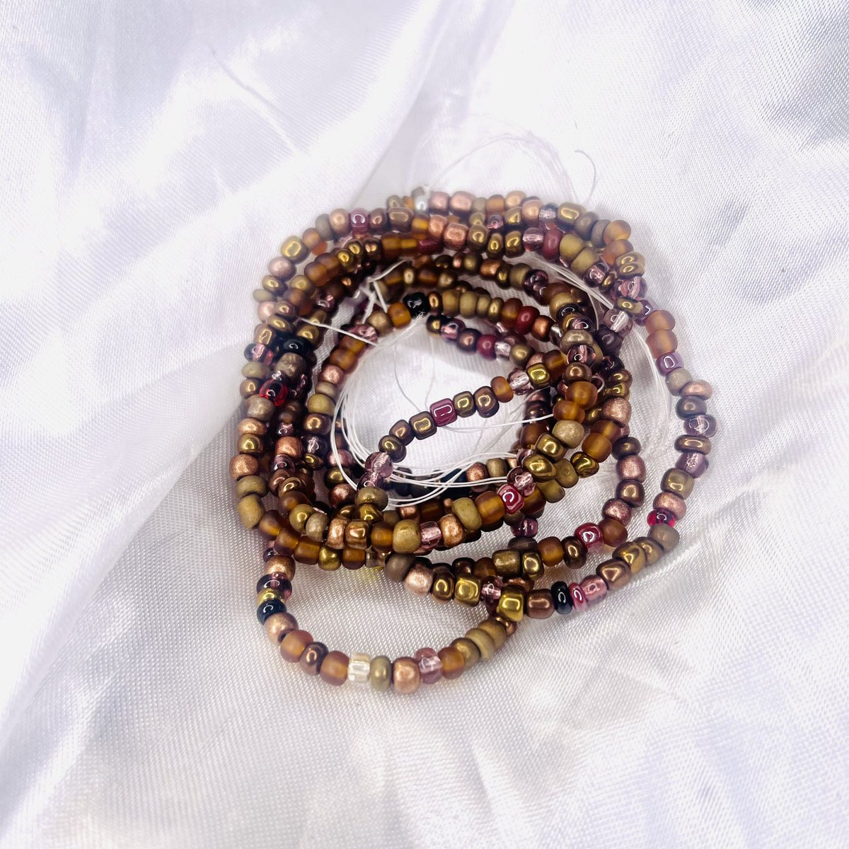 hernarrativeco's tweet photo. @Only1_HomeGirl @Ilekebytee Hey love we definitely have you covered we sell waistbeads 🤎✨
Use code valentine for $$ off 
https://t.co/jm64spq5Gk https://t.co/N4uDBIUrK9