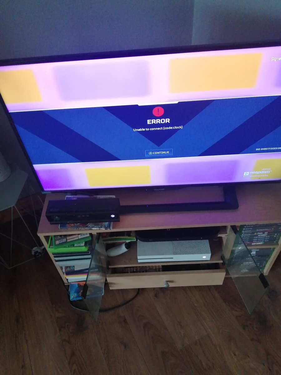 derekh30's tweet photo. @Respawn well respawn what is going on cannot play apex I paid for this season and cannot play it https://t.co/DSm7xofE2m