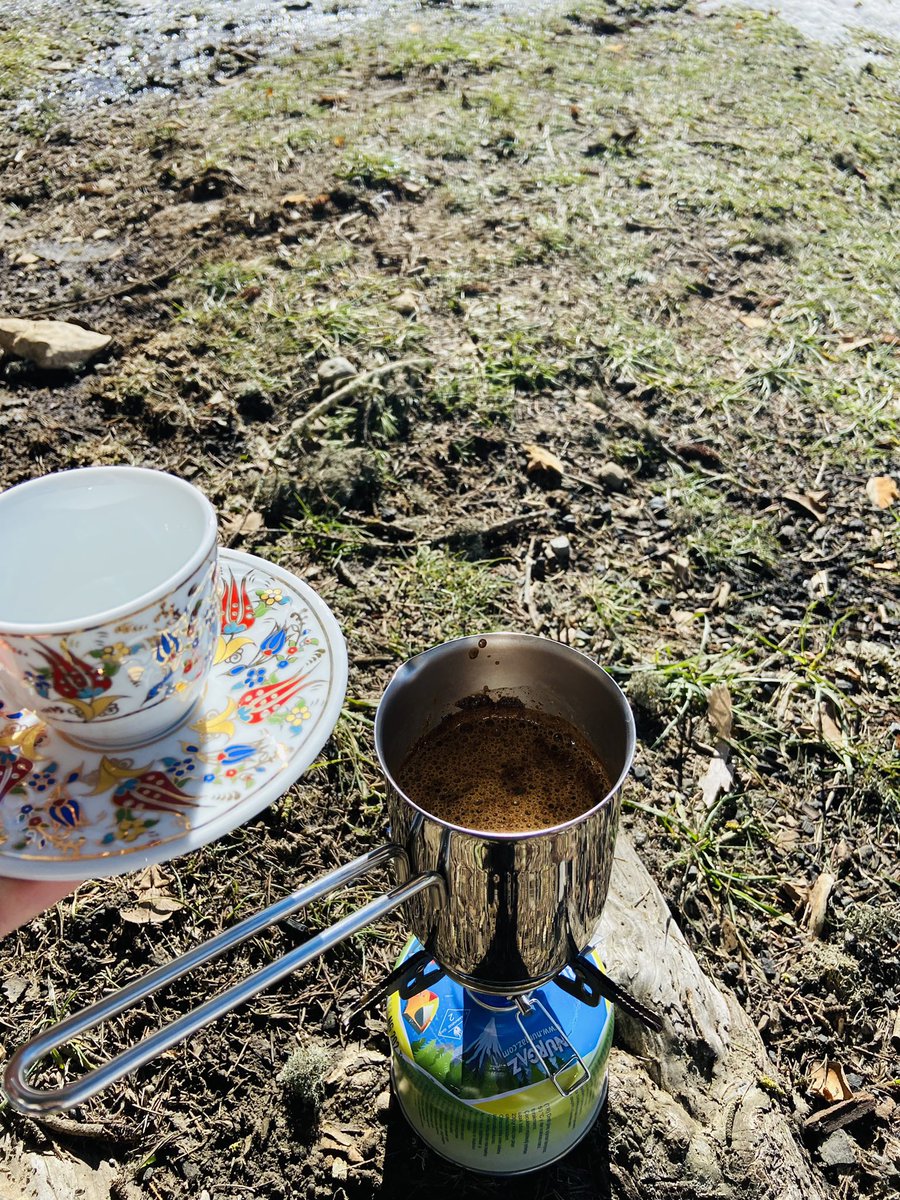 Bir fincan kahve hatırına 👍☕️🥧