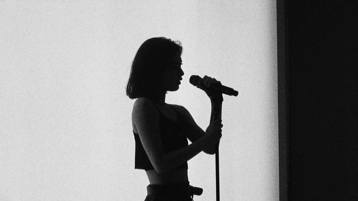 dearbaeyi's tweet photo. Something moon soaked and dawn flavoured about her, kissed by the wild and loved by lighting. Light ran wild within her, and that was the way she came alive and it showed up everything. 

❦ Bae, 2004. https://t.co/wEtYDALUQG