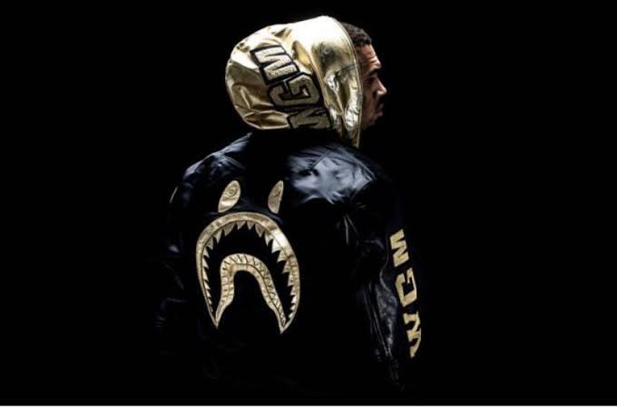 SamratPaudelCh1's tweet photo. @bapetaverse Hi my Discord ID 👸Queen l BAPE® from day 1#5274. I fell in love with Bape because of Chris brown. Iam a biggest fan girl of Chris brown. Around 5 year ago he wear it and posted. From that day I became fan girl of Bape product. I love this jacket. But I cannt afford.😔😔 https://t.co/AuvznSeecF