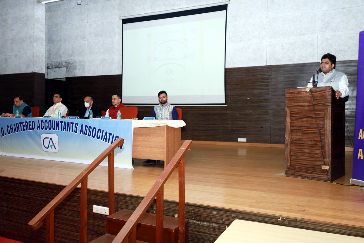 rajkhona's tweet photo. Compering the Budget Lecture Meeting organized by KDO CA Association on 5th February 2022 at K. J. Somaiya Institute of Management Studies and Research.
#compering #compere #UnionBudget2022 #Budget2022 #UnionBudget https://t.co/RrjSJ12Pht