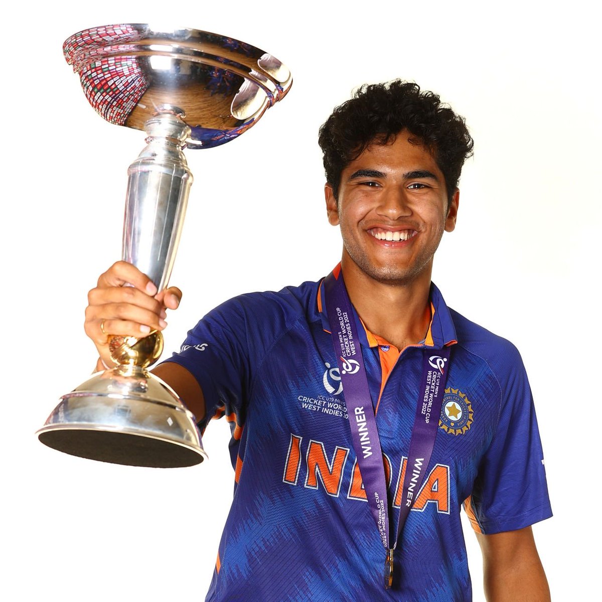 PunjabKingsIPL's tweet photo. RAJ BA-WAAAAAAAAAAAH! 🔥

How many ❤️s for this young 🦁?

#IPLAuction #SaddaPunjab #PunjabKings #TATAIPLAuction https://t.co/6anYqQjG5T