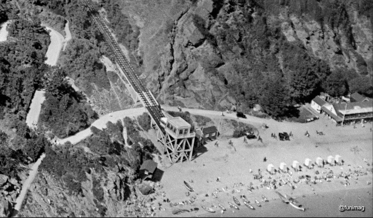 Babbacombe Cliff Railway in 1928 (since 1926)  🇬🇧 🚞 
#funicular #Babbacombe #Oddicombe #CliffRailway #Torquay #Devon @BabbCliffRail @VisitTorquay