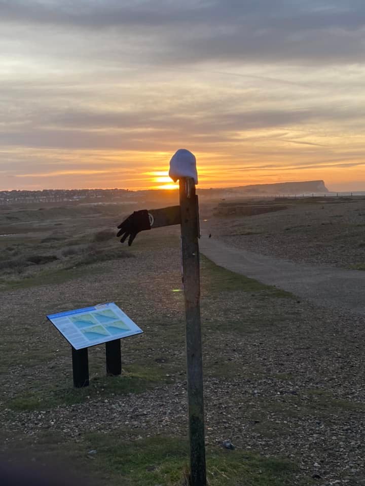 Ravilious's tweet photo. Love these from this morning too (courtesy of @Torncalf ) @ianbythesea #Seaford #Newhave #Seawimming #Dogsoftwitter https://t.co/46uKlV6kxt